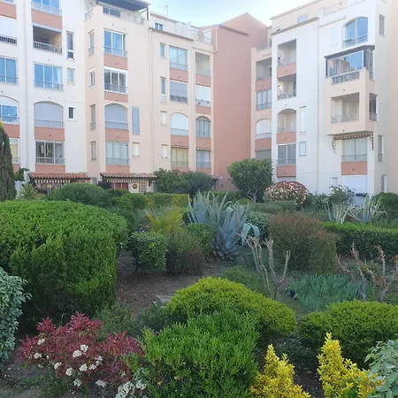 4 Pers 100m Et Commerces アパート *