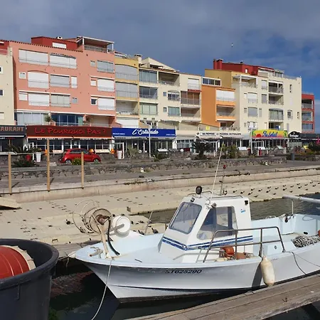 4 Pers 100m Et Commerces アパート